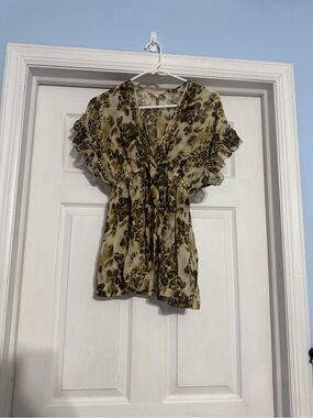 Women’s animal Print Ruffle-Sleeve Blouse